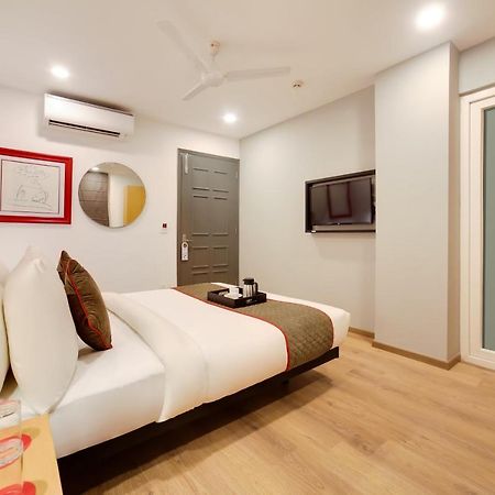 Oyo Townhouse 019 Anand Vihar Hotel New Delhi Ngoại thất bức ảnh