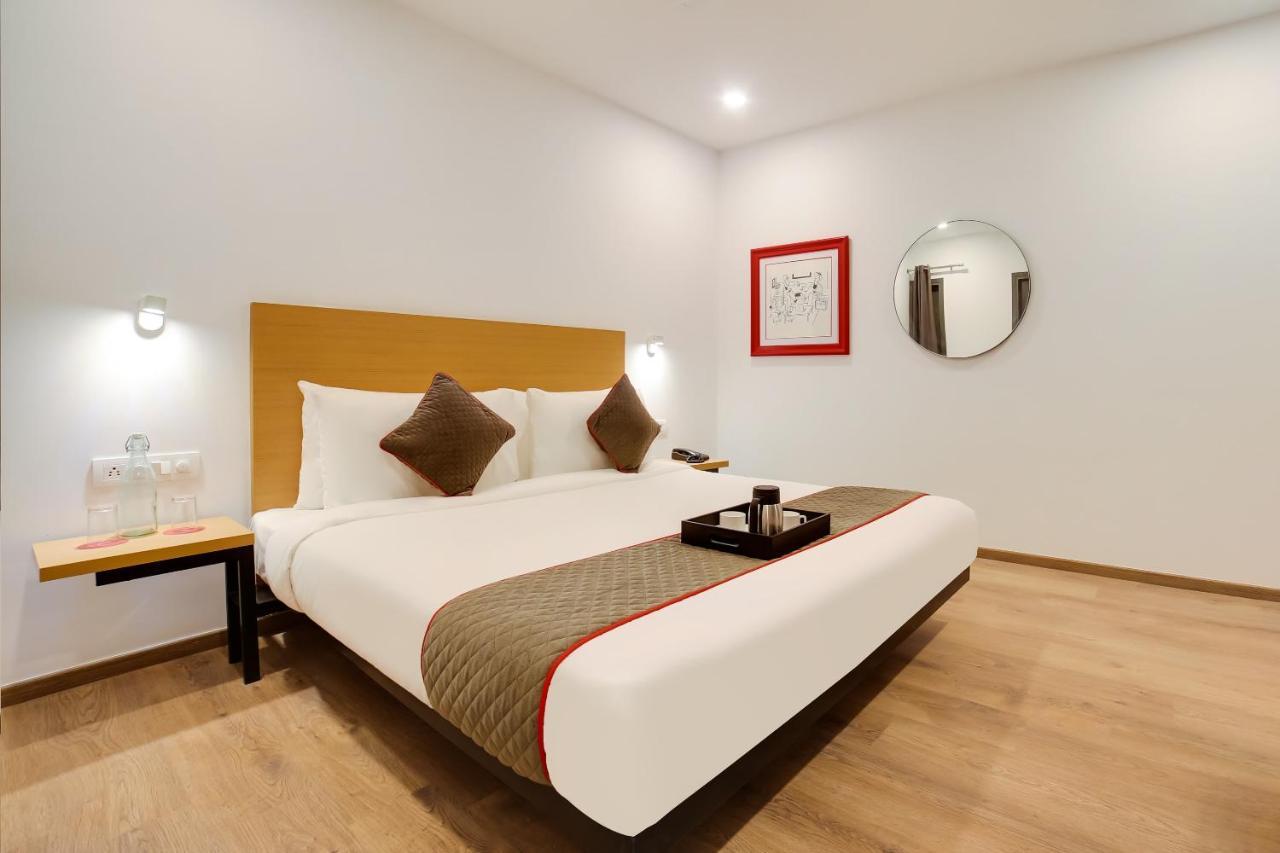 Oyo Townhouse 019 Anand Vihar Hotel New Delhi Ngoại thất bức ảnh