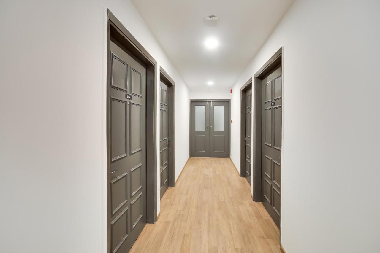 Oyo Townhouse 019 Anand Vihar Hotel New Delhi Ngoại thất bức ảnh