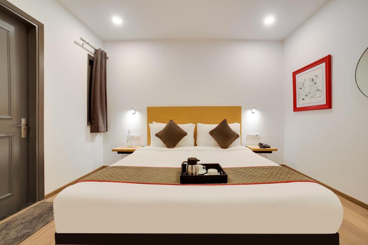 Oyo Townhouse 019 Anand Vihar Hotel New Delhi Ngoại thất bức ảnh