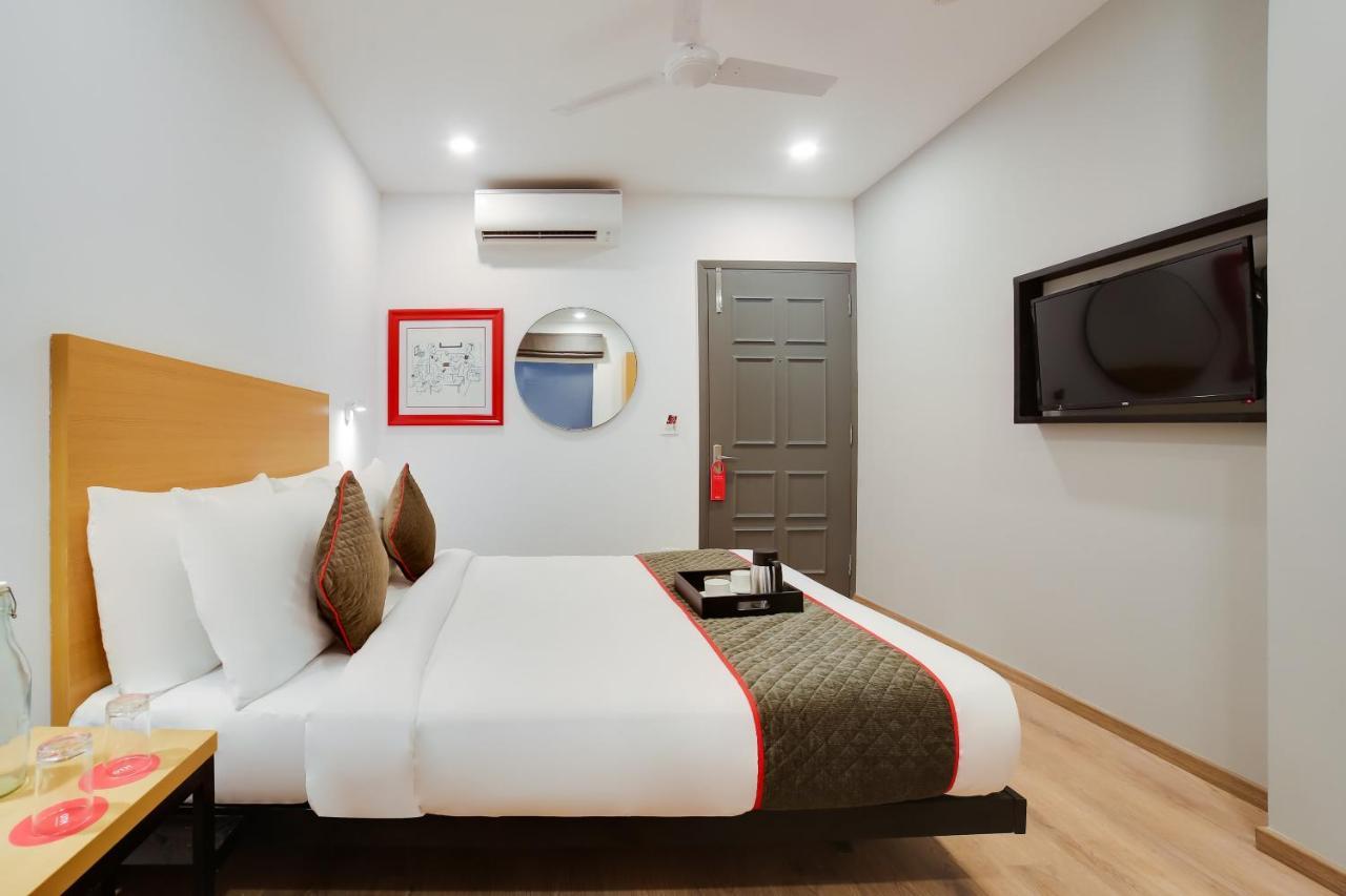 Oyo Townhouse 019 Anand Vihar Hotel New Delhi Ngoại thất bức ảnh