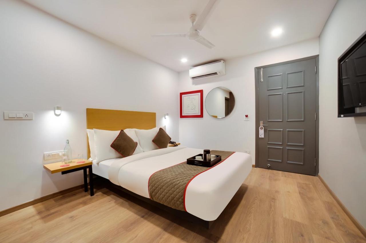 Oyo Townhouse 019 Anand Vihar Hotel New Delhi Ngoại thất bức ảnh